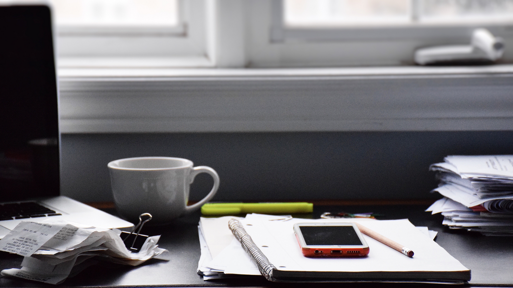Illustration of a tidy, organized desk